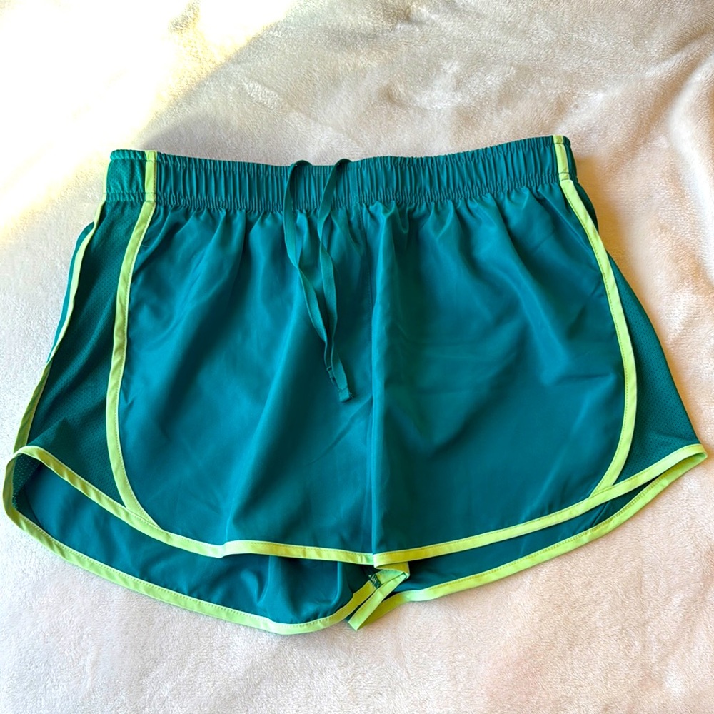 💖3/$15💖 MM Athletic Shorts